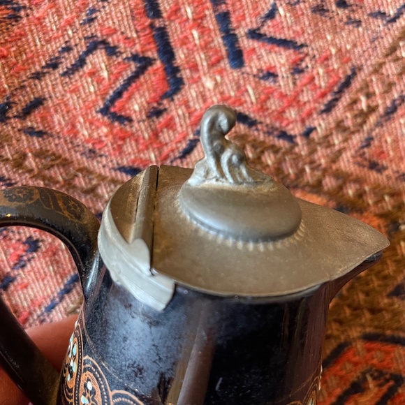 Antique Gibson & Sons Late Sevres Davenport Made in England Tin Lidded Creamer - Picture 6 of 9